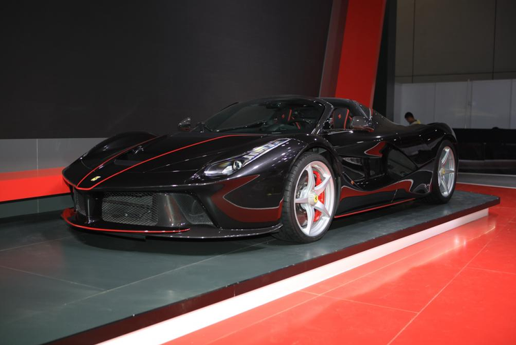 法拉利laferrari - 网买晓店铺 - 厦蛋网-校园网c2c交易系统